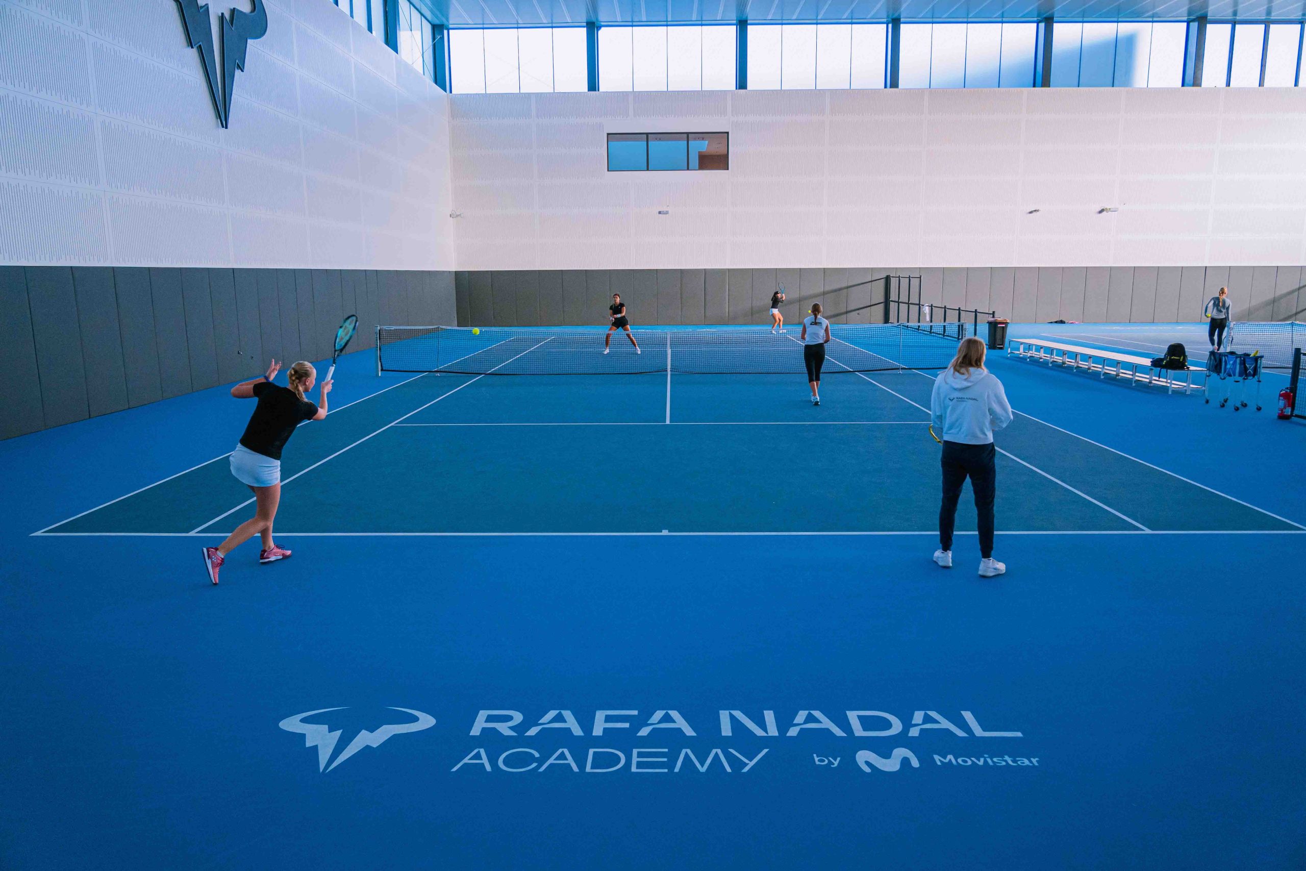 Instalações e quadras da Rafa Nadal Academy (imagem oficial)